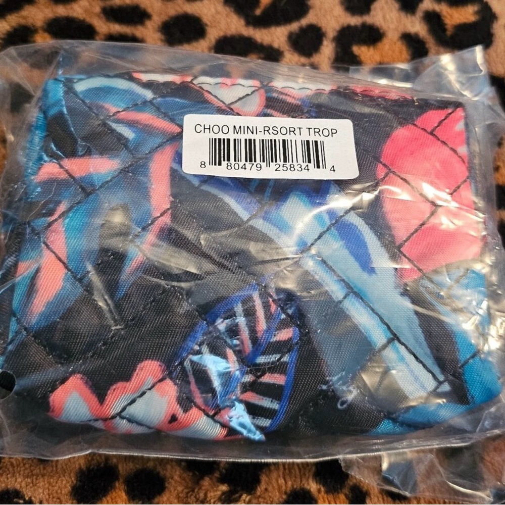 Lug Choo Mini Quilted Pill Box NWT “Resort Tropics”